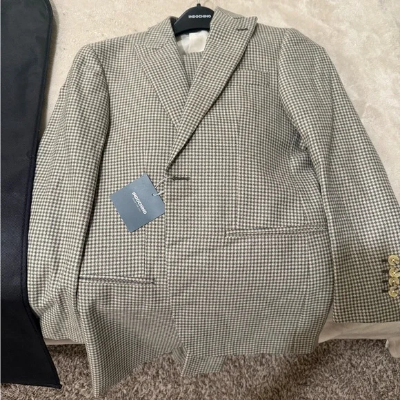 Rochas Gray and Green Suit Classic Design